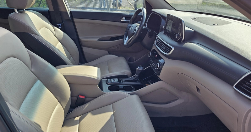 Hyundai Tucson cena 104950 przebieg: 68000, rok produkcji 2019 z Barlinek małe 191